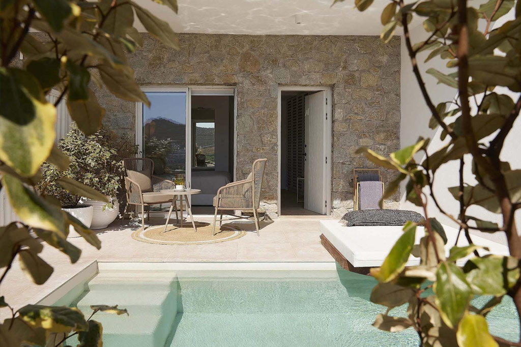 H μοναδικότητα στην Live εκδοχή της με το νέο website